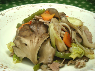 原木舞茸の炒め物